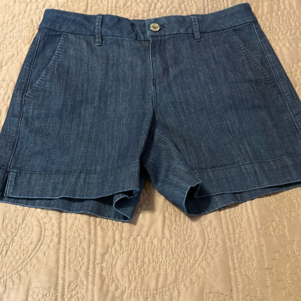 White House Black Market 3in Shorts! Size 0! Excellent condition!